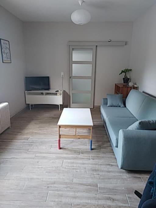 Maison Agreable Avec Stationnement Privatif อองกูแลม ภายนอก รูปภาพ